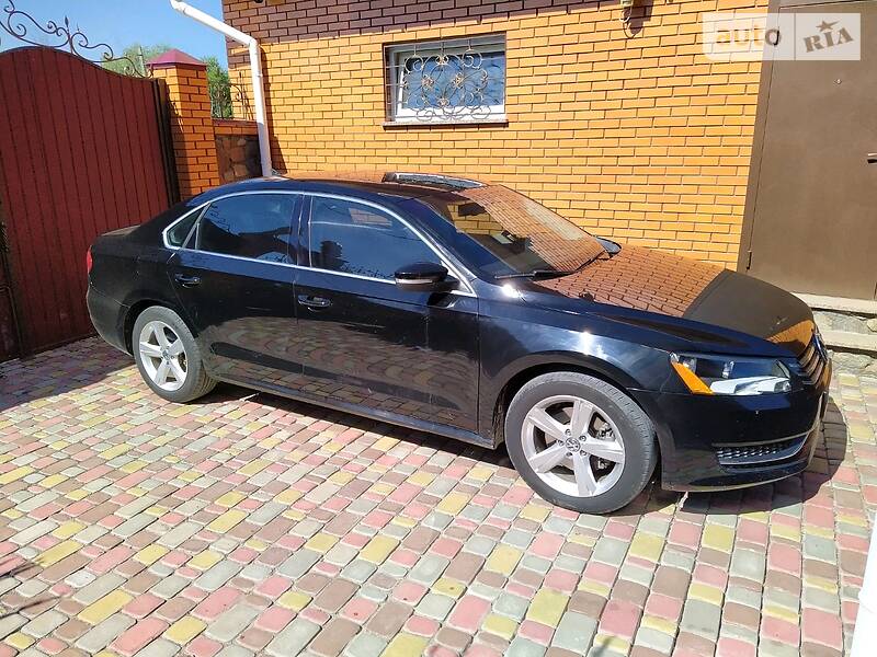 Седан Volkswagen Passat 2013 в Києві