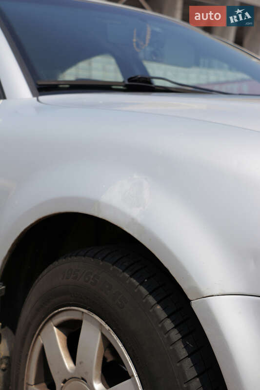 Седан Volkswagen Passat 1997 в Львове