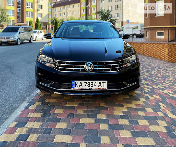 Седан Volkswagen Passat 2017 в Києві