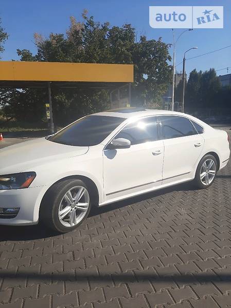Седан Volkswagen Passat 2014 в Дніпрі фото 4 Седан Volkswagen Passat 2014 в Дніпрі