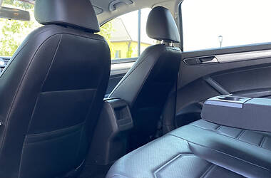 Седан Volkswagen Passat 2016 в 