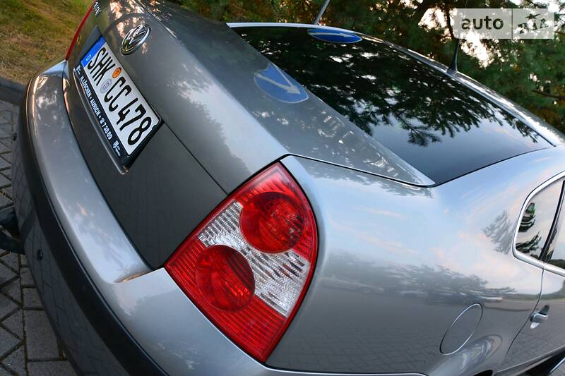 Седан Volkswagen Passat 2002 в Дрогобичі