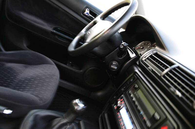 Седан Volkswagen Passat 2002 в Дрогобичі