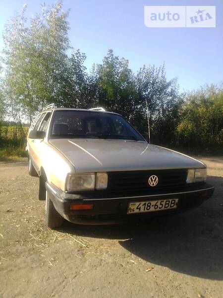 Універсал Volkswagen Passat 1986 в Коростені