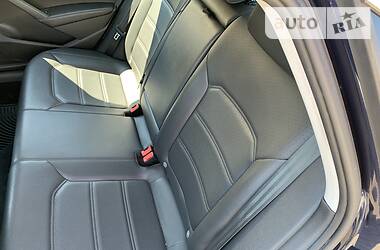 Седан Volkswagen Passat 2015 в 