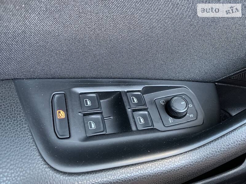 Універсал Volkswagen Passat 2015 в Луцьку