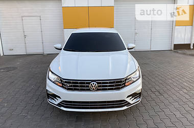 Седан Volkswagen Passat 2017 в 