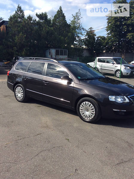 Універсал Volkswagen Passat 2010 в Києві