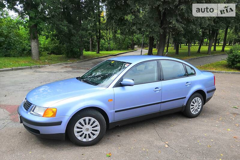Седан Volkswagen Passat 1997 в Житомирі