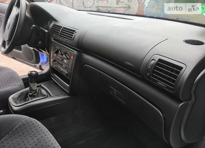 Седан Volkswagen Passat 1997 в Житомирі