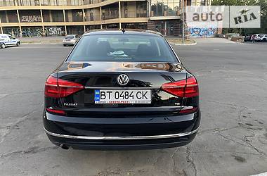 Седан Volkswagen Passat 2016 в Херсоне