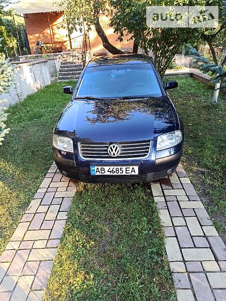 Седан Volkswagen Passat 2001 в 