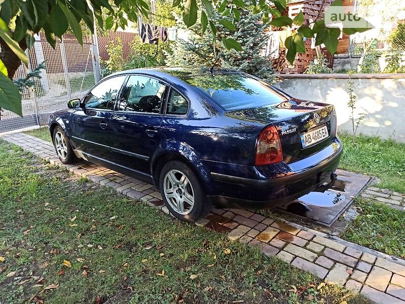 Седан Volkswagen Passat 2001 в Києві