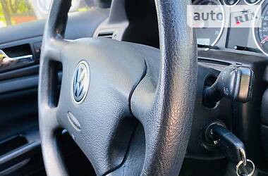 Універсал Volkswagen Passat 2001 в 