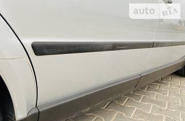 Універсал Volkswagen Passat 2001 в 