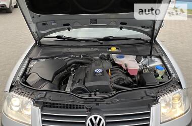 Універсал Volkswagen Passat 2001 в 