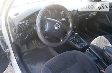 Седан Volkswagen Passat 2000 в Дружковке