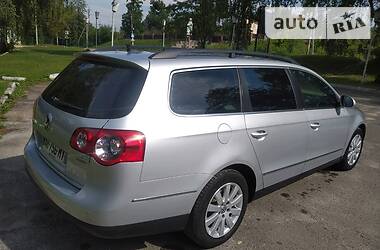 Універсал Volkswagen Passat 2010 в 