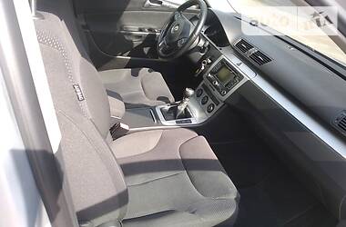Універсал Volkswagen Passat 2010 в 