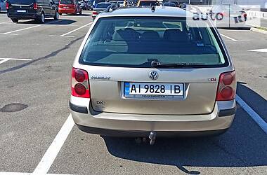Універсал Volkswagen Passat 2004 в 