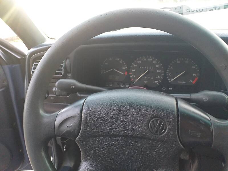 Універсал Volkswagen Passat 1994 в Теофіполі