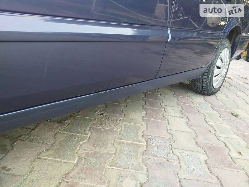 Універсал Volkswagen Passat 1994 в Теофіполі