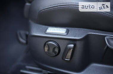 Седан Volkswagen Passat 2015 в 
