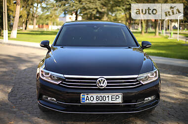 Седан Volkswagen Passat 2015 в 