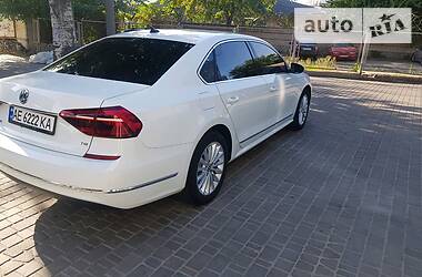 Седан Volkswagen Passat 2017 в Запорожье