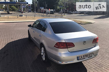 Седан Volkswagen Passat 2012 в Черкассах