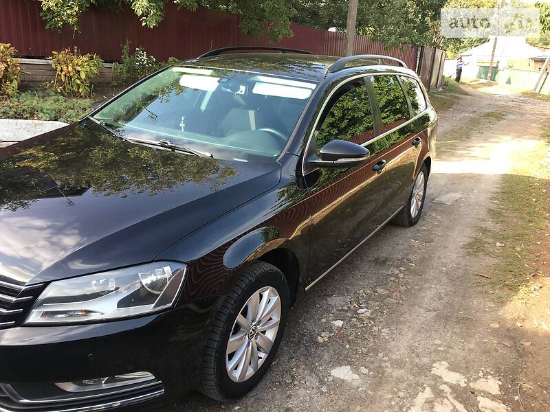 Универсал Volkswagen Passat 2011 в Карловке