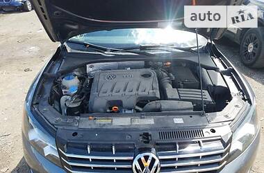 Седан Volkswagen Passat 2013 в Киеве