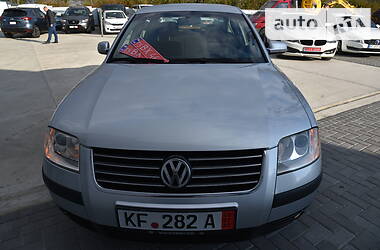 Седан Volkswagen Passat 2003 в Дрогобыче