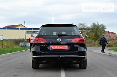 Універсал Volkswagen Passat 2011 в Дрогобичі