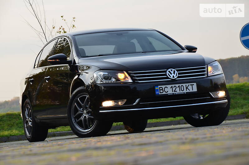 Седан Volkswagen Passat 2011 в Дрогобыче