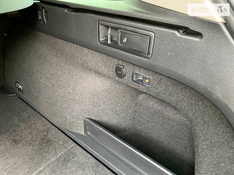 Універсал Volkswagen Passat 2015 в Луцьку