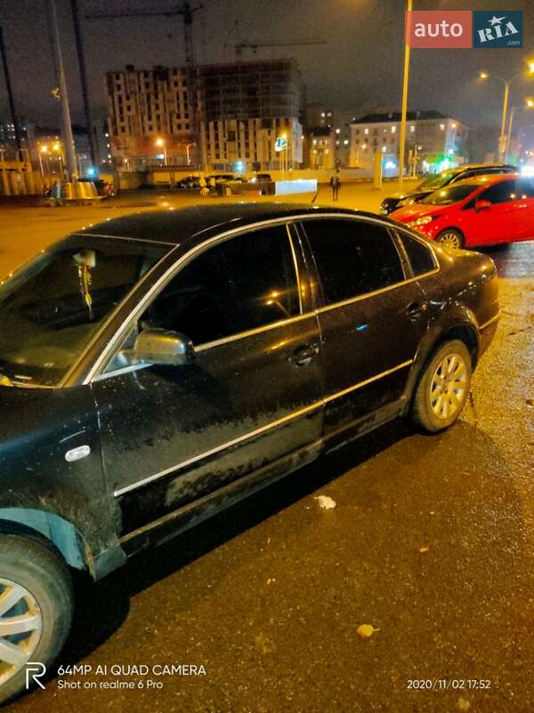 Седан Volkswagen Passat 2004 в Харькове