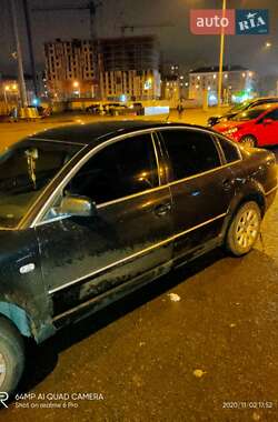 Седан Volkswagen Passat 2004 в 