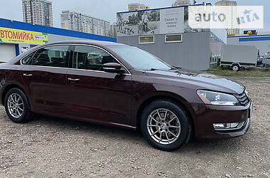 Седан Volkswagen Passat 2013 в Броварах