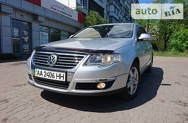 Седан Volkswagen Passat 2010 в Киеве