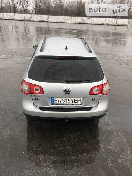 Універсал Volkswagen Passat 2006 в Гайвороні
