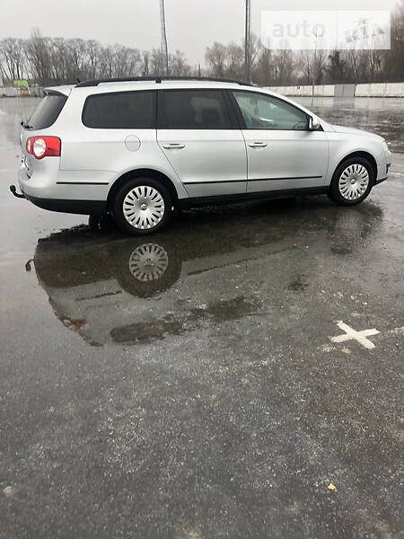 Універсал Volkswagen Passat 2006 в Гайвороні