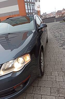 Универсал Volkswagen Passat 2010 в Ивано-Франковске