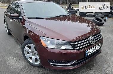 Седан Volkswagen Passat 2014 в Ирпене