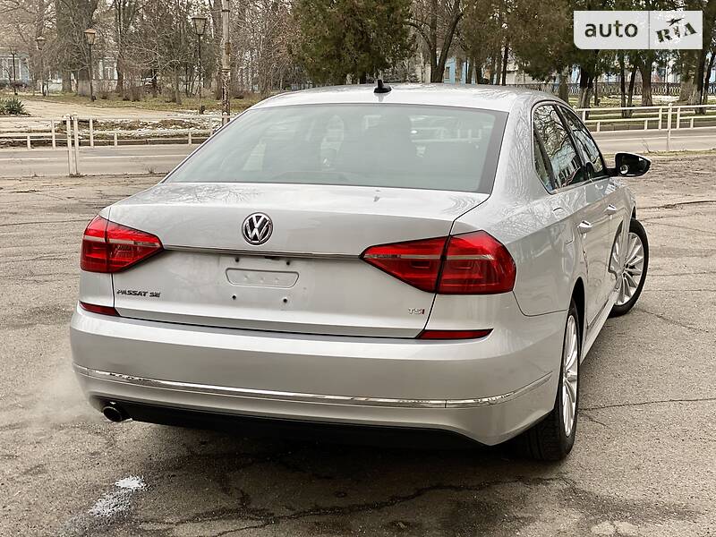 Седан Volkswagen Passat 2016 в Херсоне
