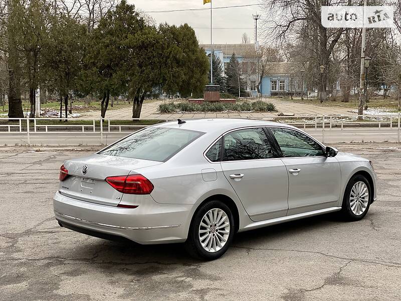 Седан Volkswagen Passat 2016 в Херсоне