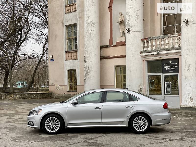 Седан Volkswagen Passat 2016 в Херсоне
