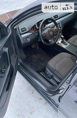 Седан Volkswagen Passat 2013 в 