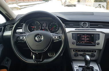 Универсал Volkswagen Passat 2016 в Хмельницком