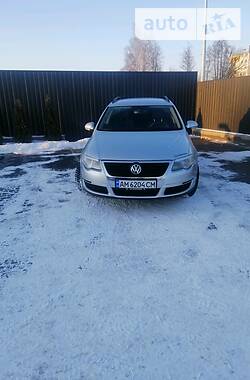 Универсал Volkswagen Passat 2006 в Коростене